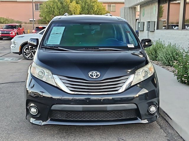 2016 Toyota Sienna SE