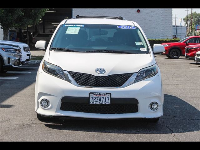 2016 Toyota Sienna SE