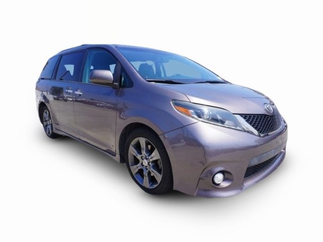 2016 Toyota Sienna SE