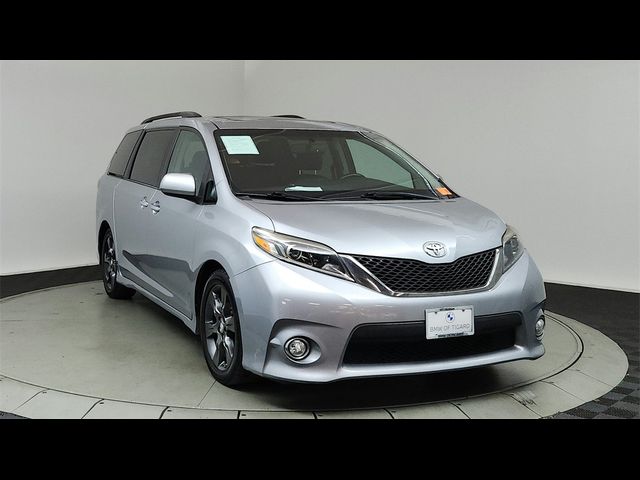 2016 Toyota Sienna 