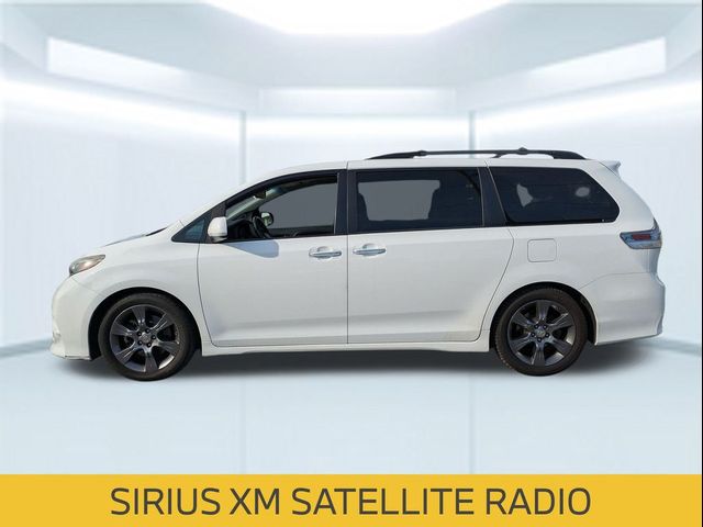 2016 Toyota Sienna SE