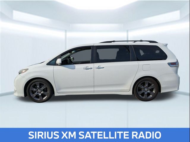 2016 Toyota Sienna SE