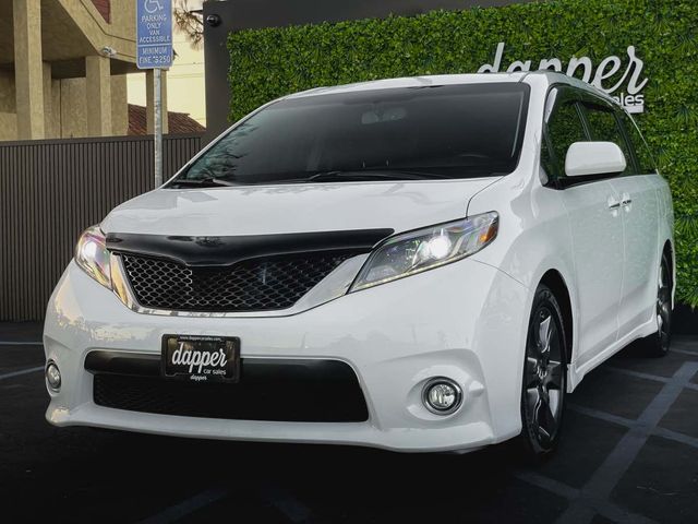 2016 Toyota Sienna SE