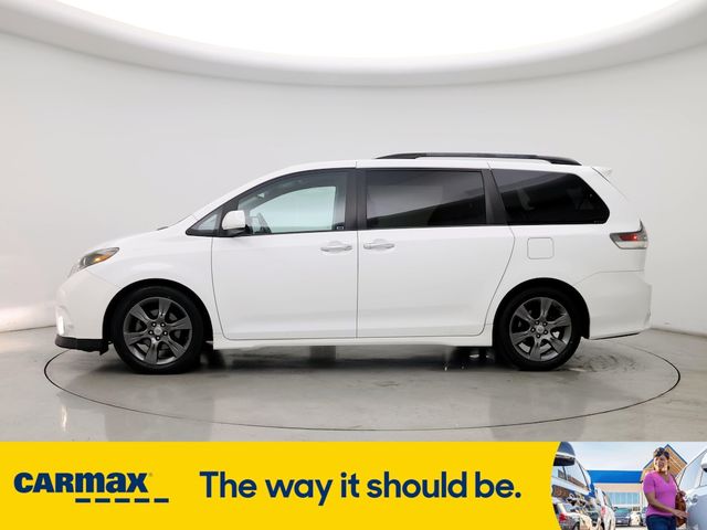 2016 Toyota Sienna SE