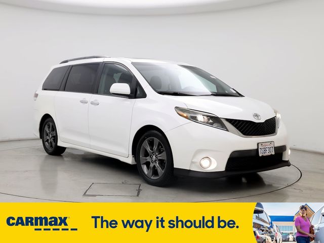 2016 Toyota Sienna SE