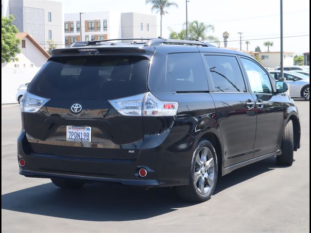 2016 Toyota Sienna SE