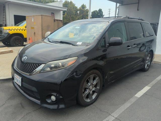 2016 Toyota Sienna SE