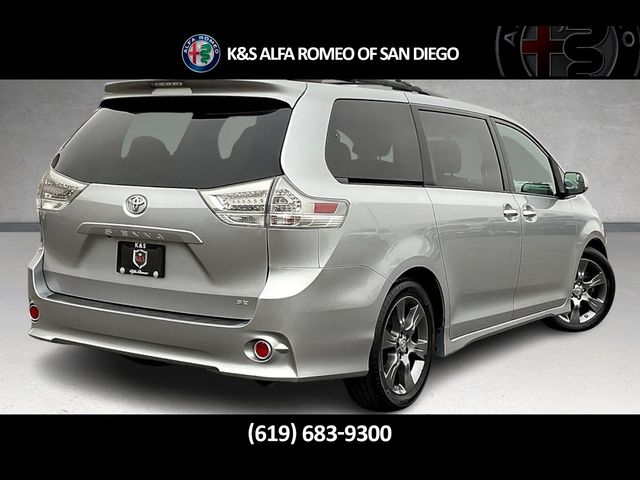 2016 Toyota Sienna SE