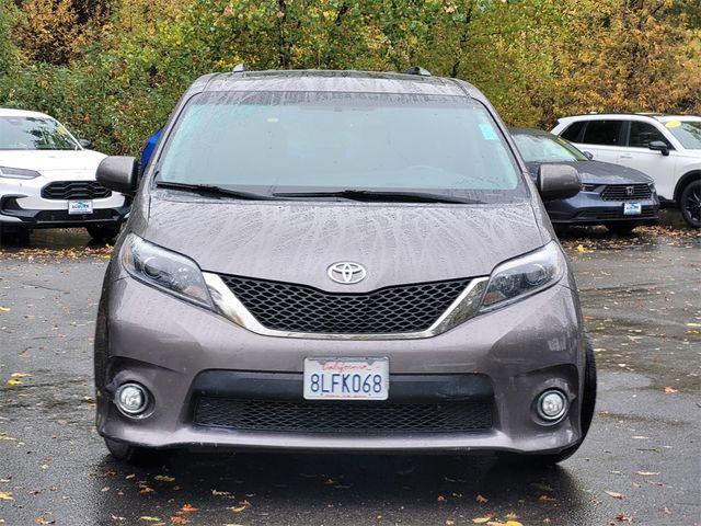 2016 Toyota Sienna SE