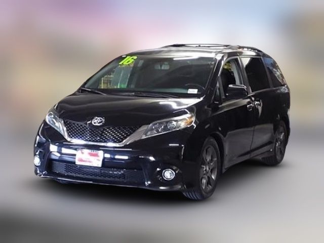 2016 Toyota Sienna SE