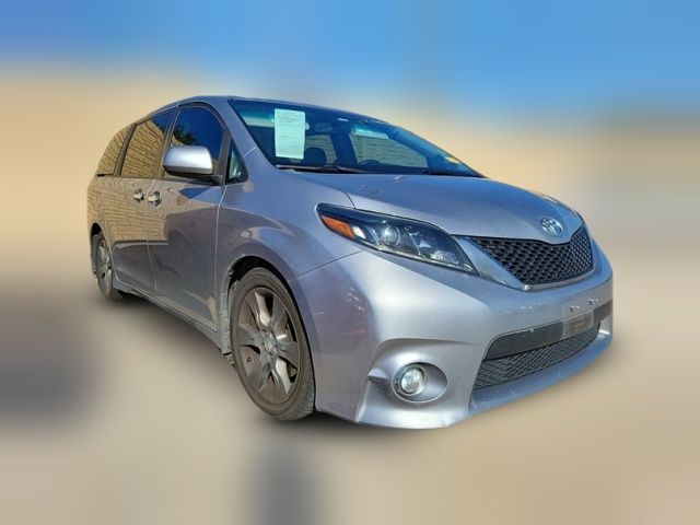 2016 Toyota Sienna SE