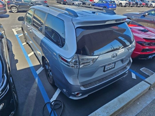 2016 Toyota Sienna SE Premium