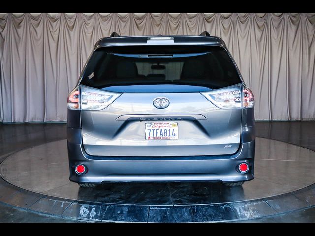 2016 Toyota Sienna SE Premium