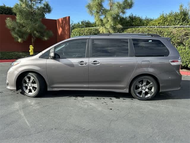 2016 Toyota Sienna SE Premium