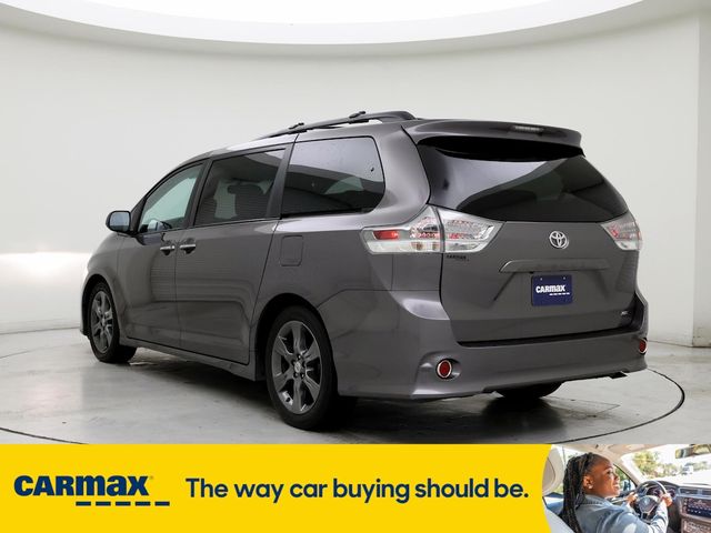 2016 Toyota Sienna SE Premium