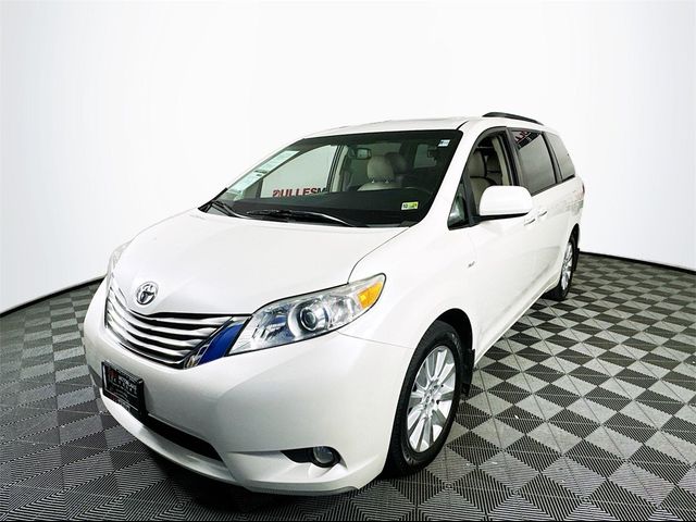 2016 Toyota Sienna XLE