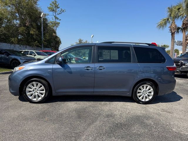 2016 Toyota Sienna XLE