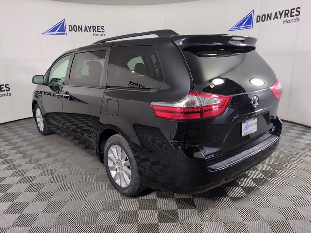 2016 Toyota Sienna 