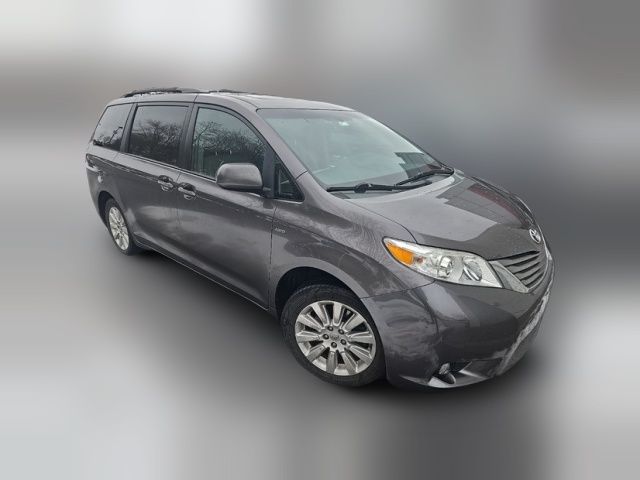 2016 Toyota Sienna 