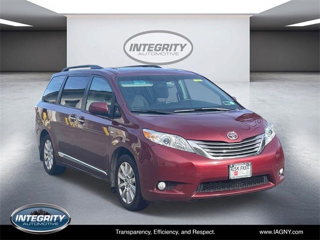 2016 Toyota Sienna 