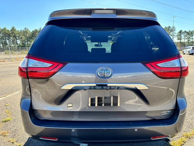 2016 Toyota Sienna Limited