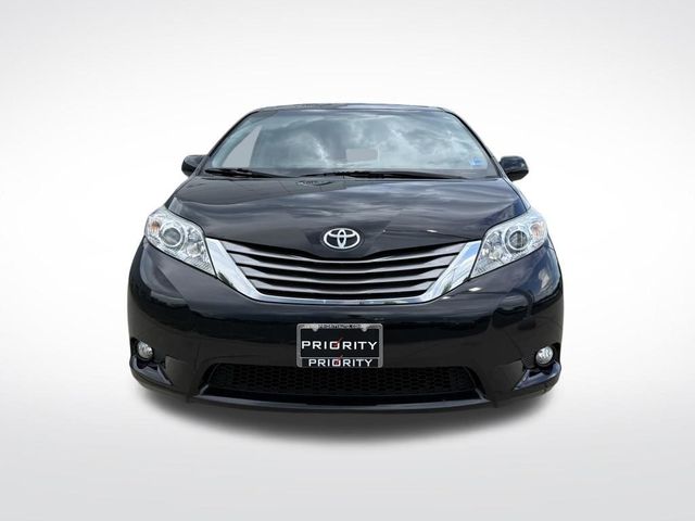 2016 Toyota Sienna XLE