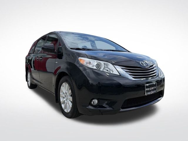2016 Toyota Sienna XLE