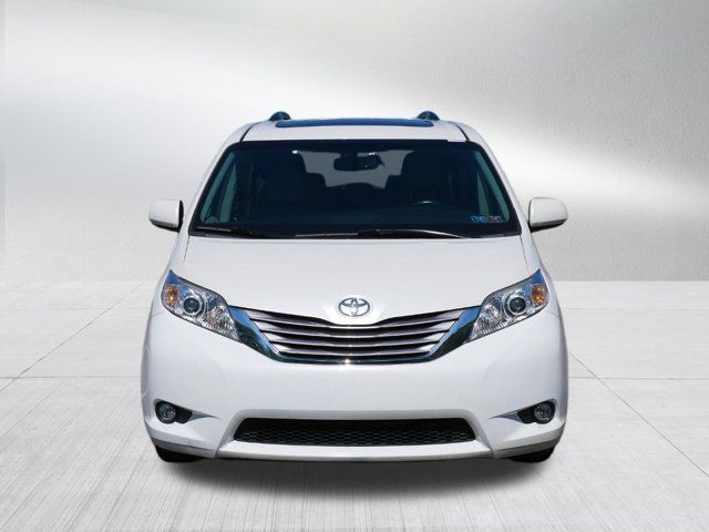 2016 Toyota Sienna XLE