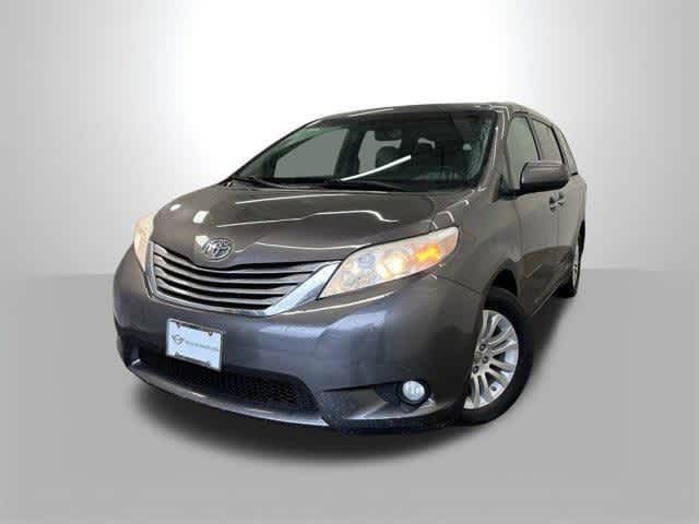 2016 Toyota Sienna XLE