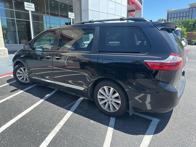 2016 Toyota Sienna XLE