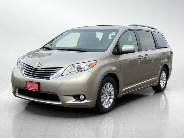 2016 Toyota Sienna XLE