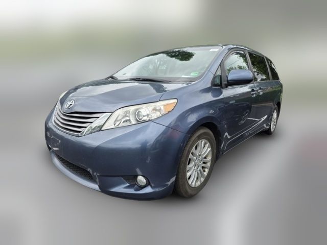 2016 Toyota Sienna XLE