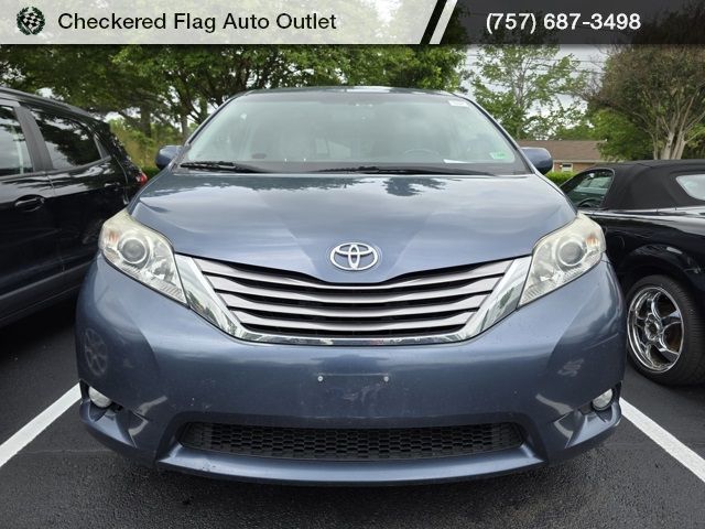 2016 Toyota Sienna XLE