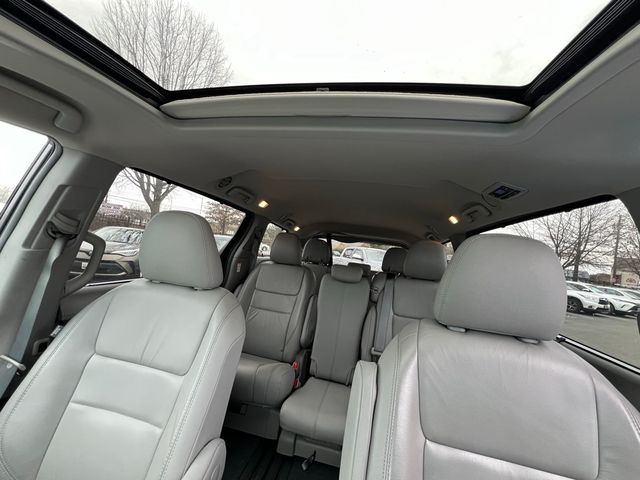 2016 Toyota Sienna 