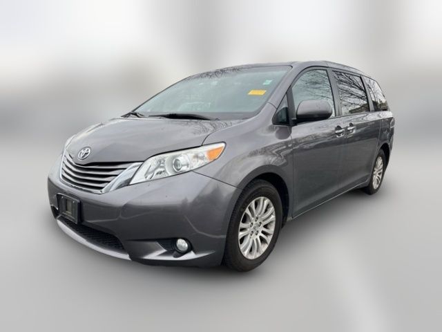 2016 Toyota Sienna 