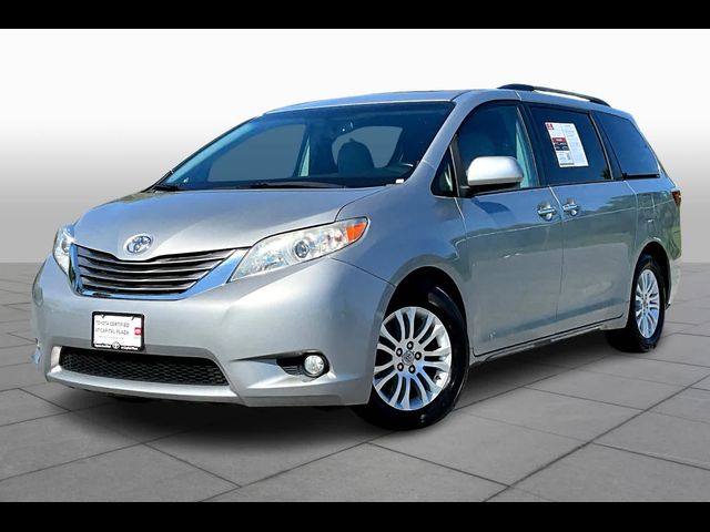 2016 Toyota Sienna XLE