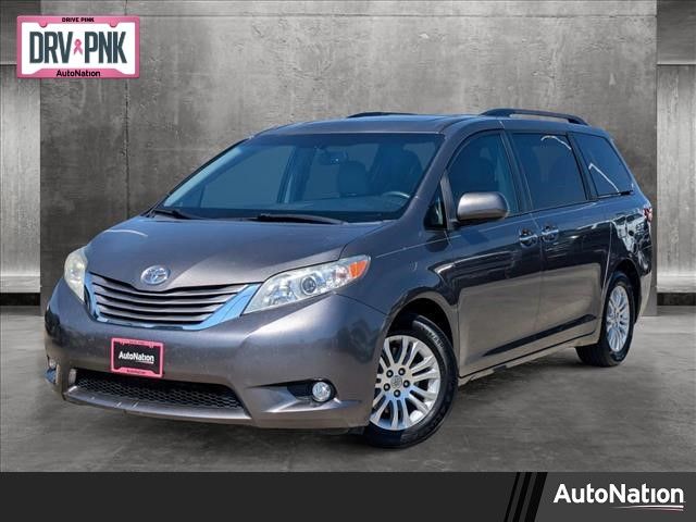 2016 Toyota Sienna XLE