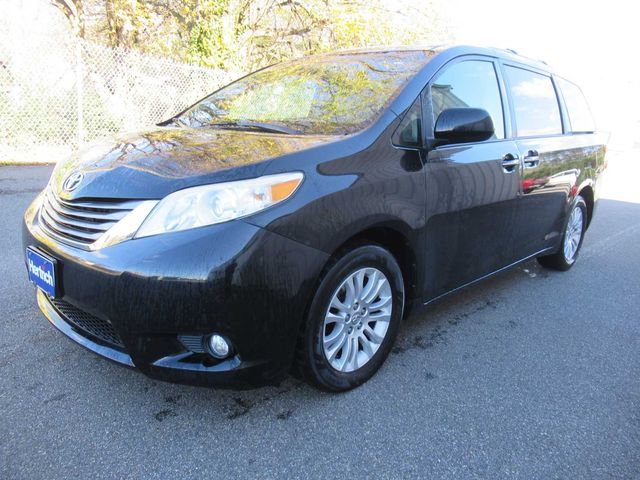 2016 Toyota Sienna XLE