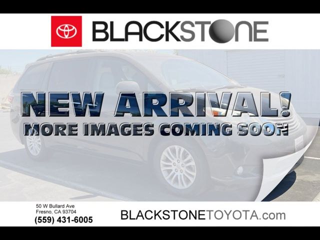 2016 Toyota Sienna XLE