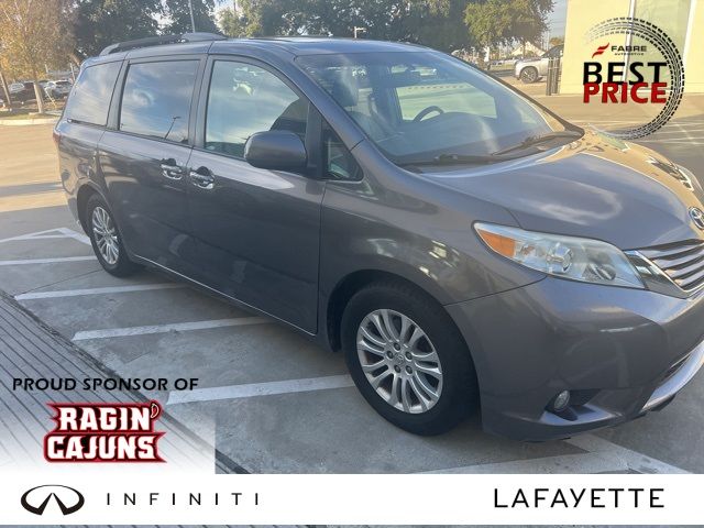 2016 Toyota Sienna XLE