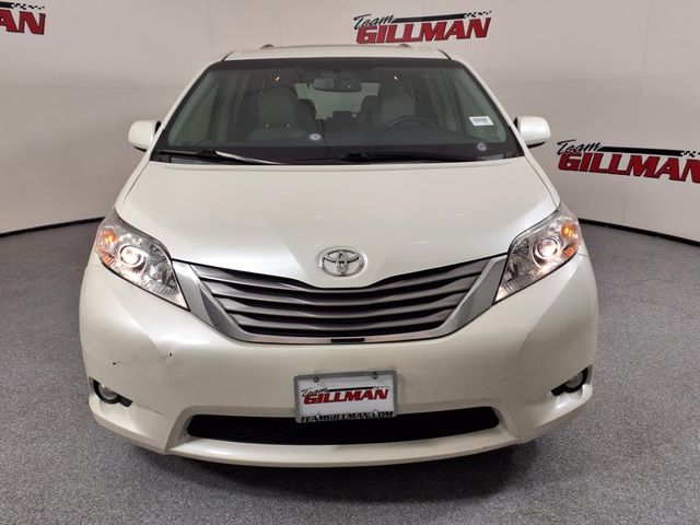 2016 Toyota Sienna XLE