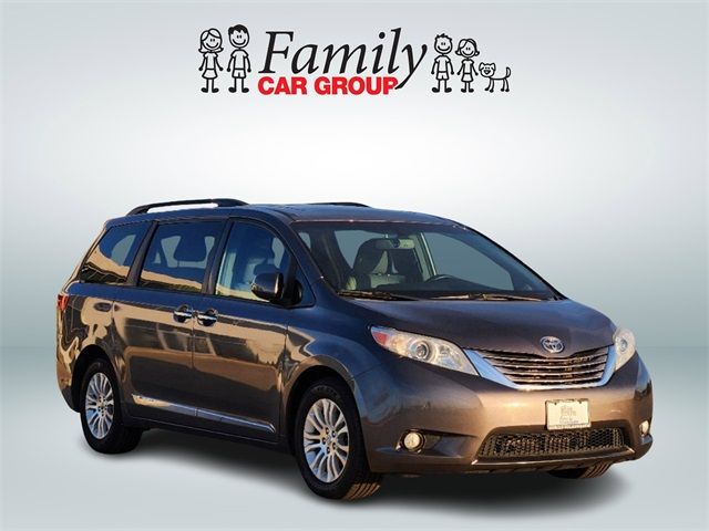 2016 Toyota Sienna XLE