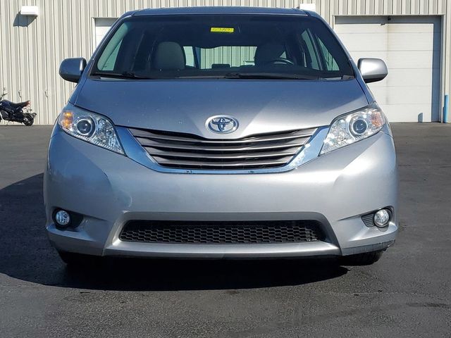 2016 Toyota Sienna XLE