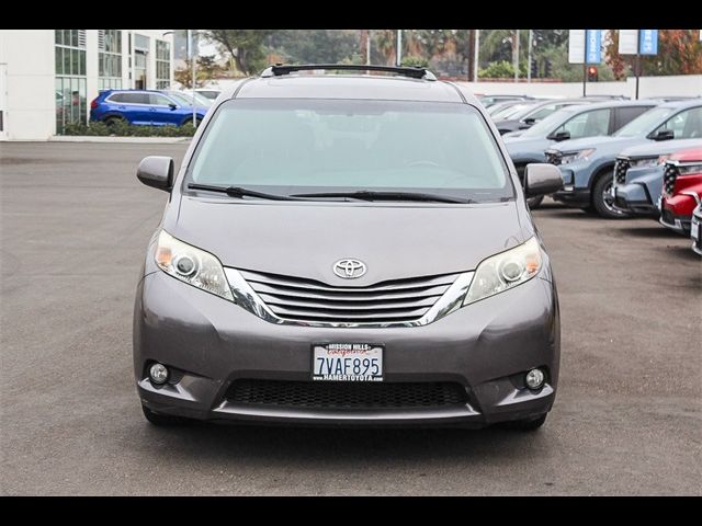 2016 Toyota Sienna XLE