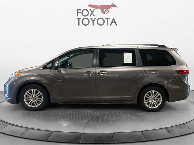 2016 Toyota Sienna XLE