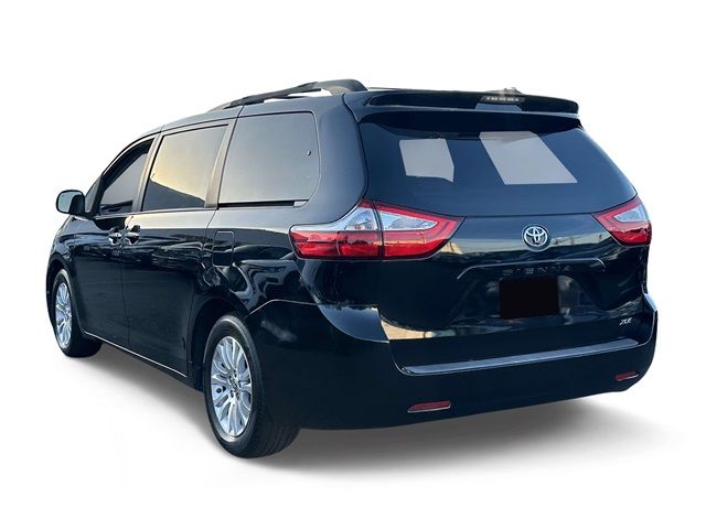 2016 Toyota Sienna XLE