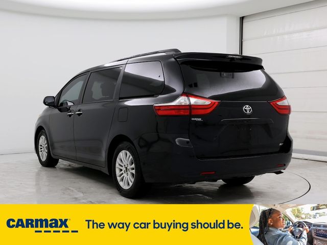 2016 Toyota Sienna XLE