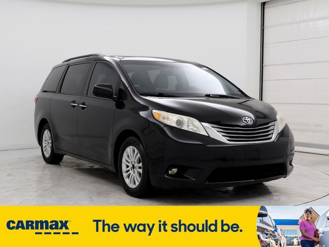 2016 Toyota Sienna XLE