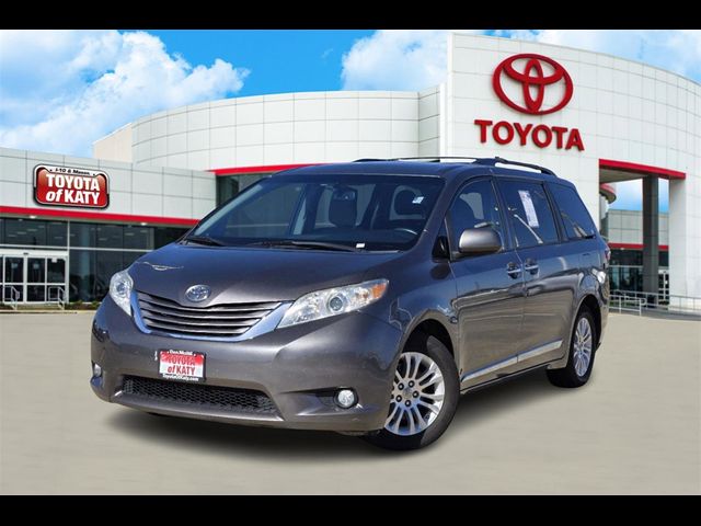 2016 Toyota Sienna XLE