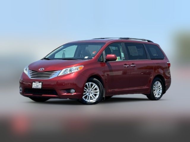2016 Toyota Sienna XLE